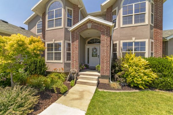 Cost of Transom Window Replacement in Glen Burnie
